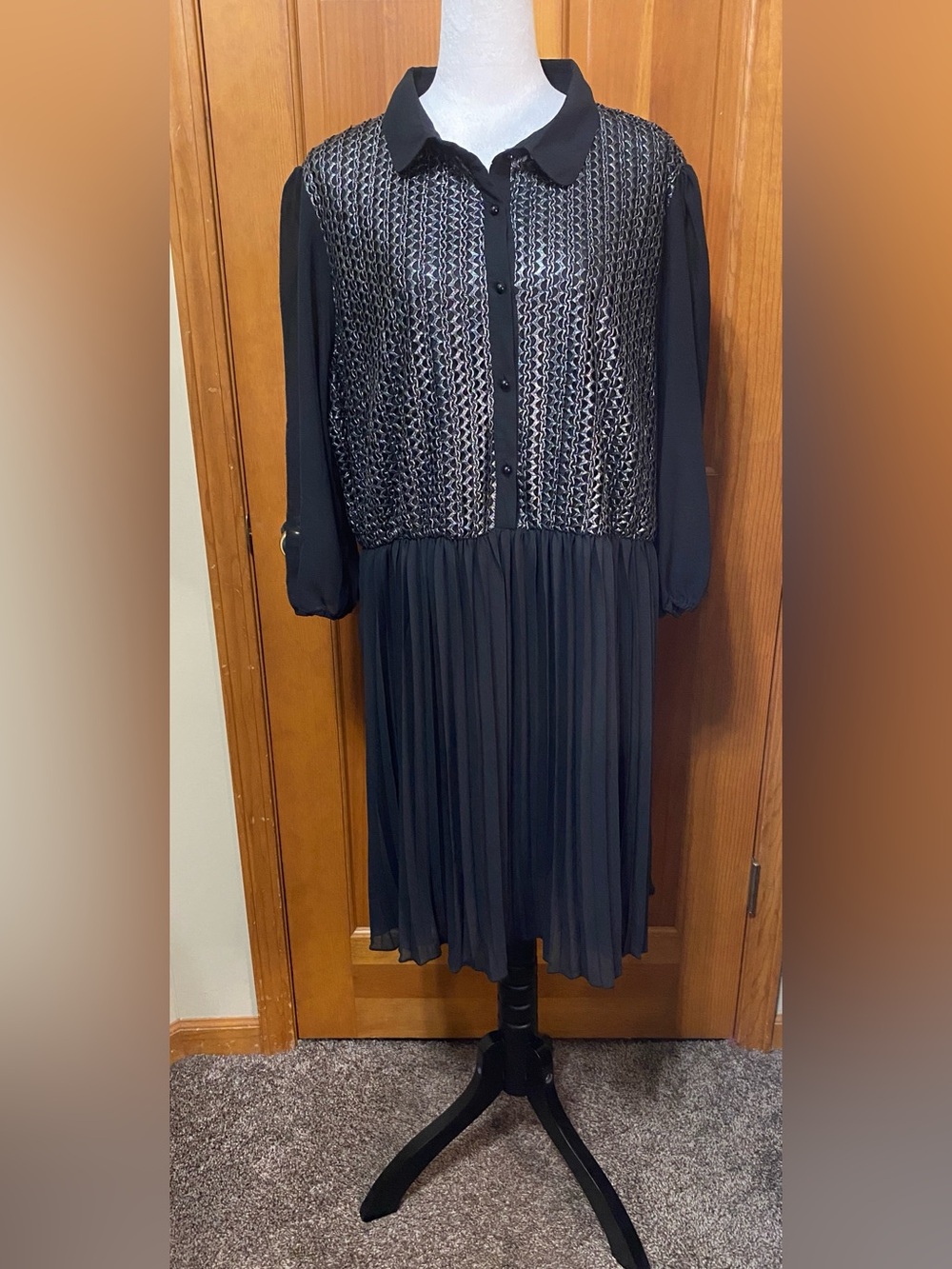 LOVEDROBE Plus Size Black Sheer Pleated Midi Dress with Patterned Bodice - Picture 2 of 7
